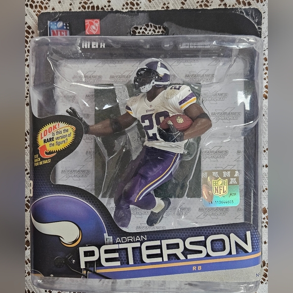 Other - ADRIAN PETERSON RB MINNESOTA VIKINGS #28 OFFICIALLY LICENSED MCFARLANE NFL 34